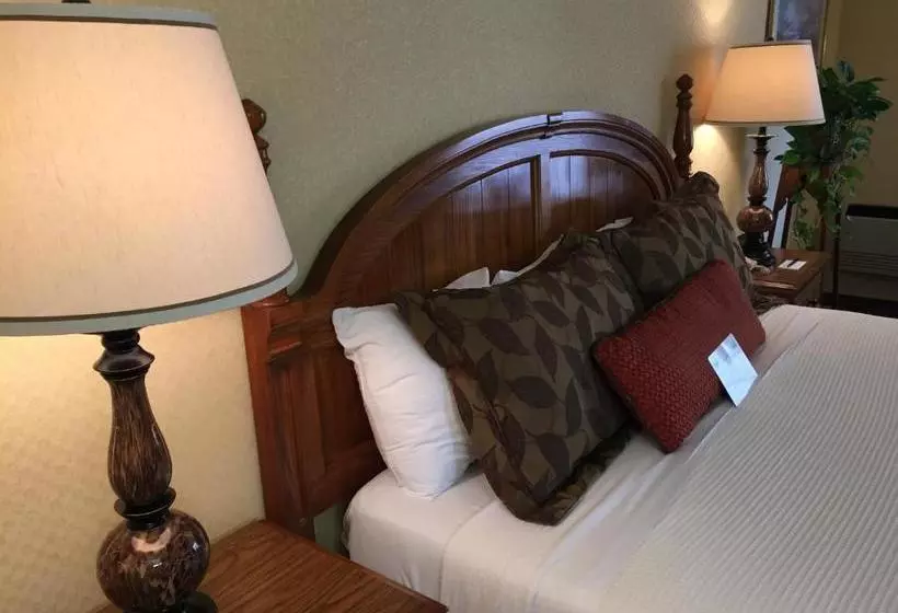 ホテル Lombard Inn