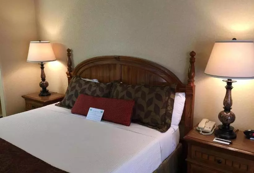 ホテル Lombard Inn