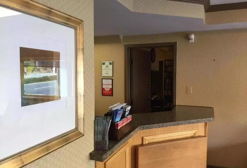 ホテル Lombard Inn