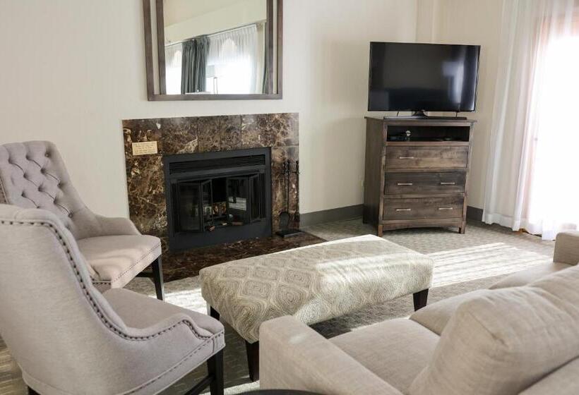 ホテル Lone Tree Golf Club And