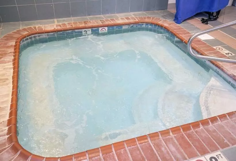 酒店 Quality Inn Seymour I65