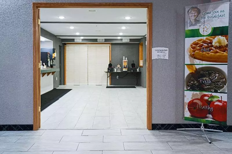 酒店 Quality Inn Seymour I65