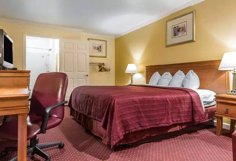 Отель Quality Inn & Suites Gilroy