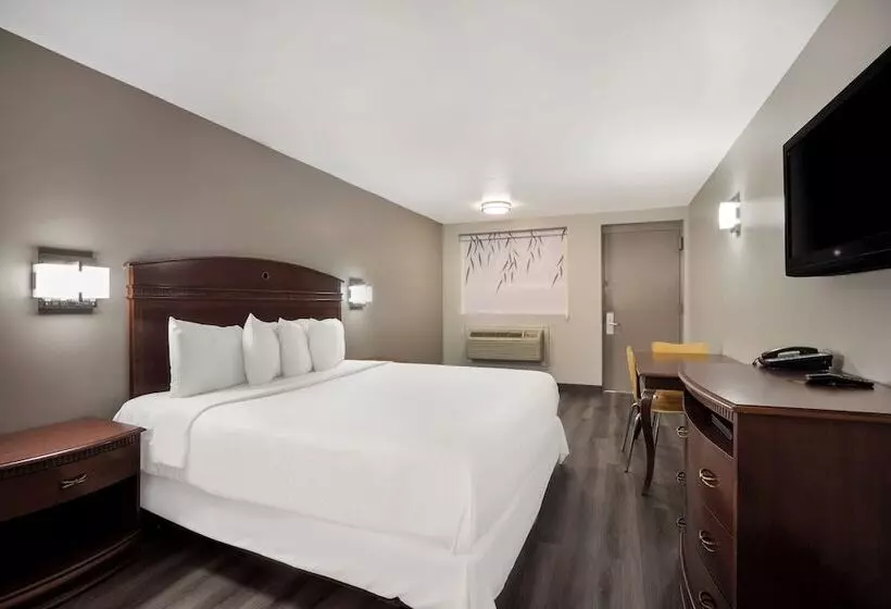 בית מלון כפרי Red Carpet Inn Edison