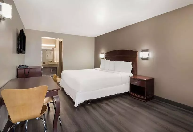 בית מלון כפרי Red Carpet Inn Edison