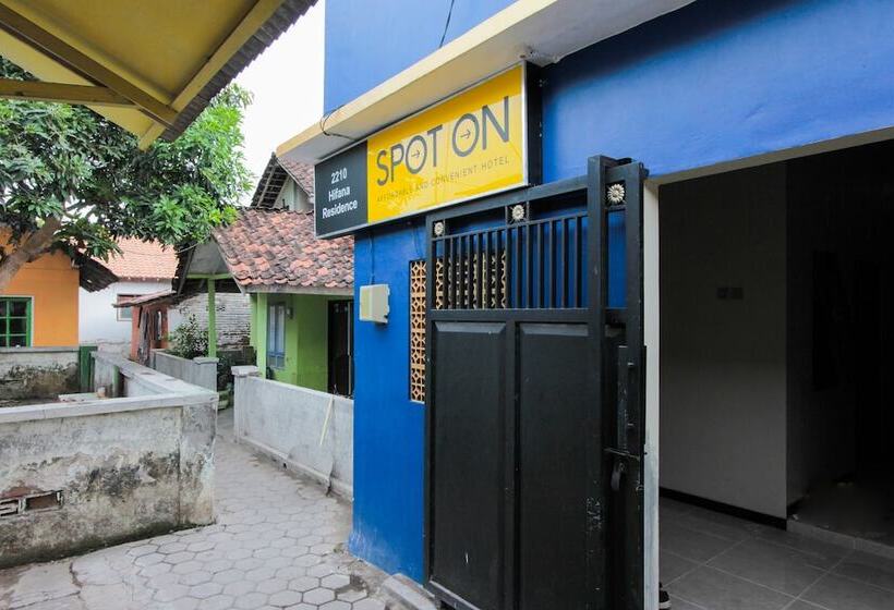 Otel Spot On 2210 Hifana Residence