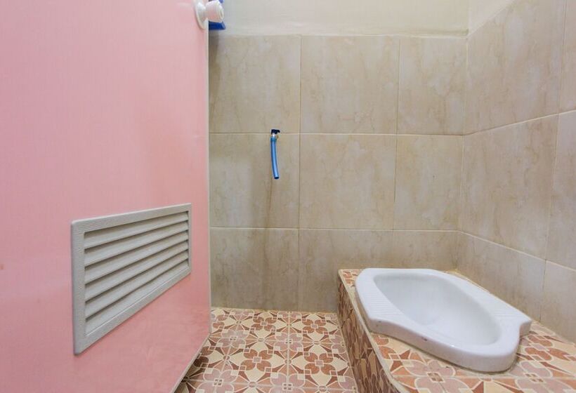 Otel Spot On 2210 Hifana Residence