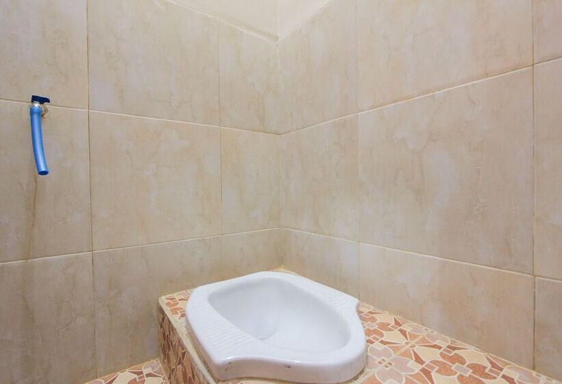 Otel Spot On 2210 Hifana Residence