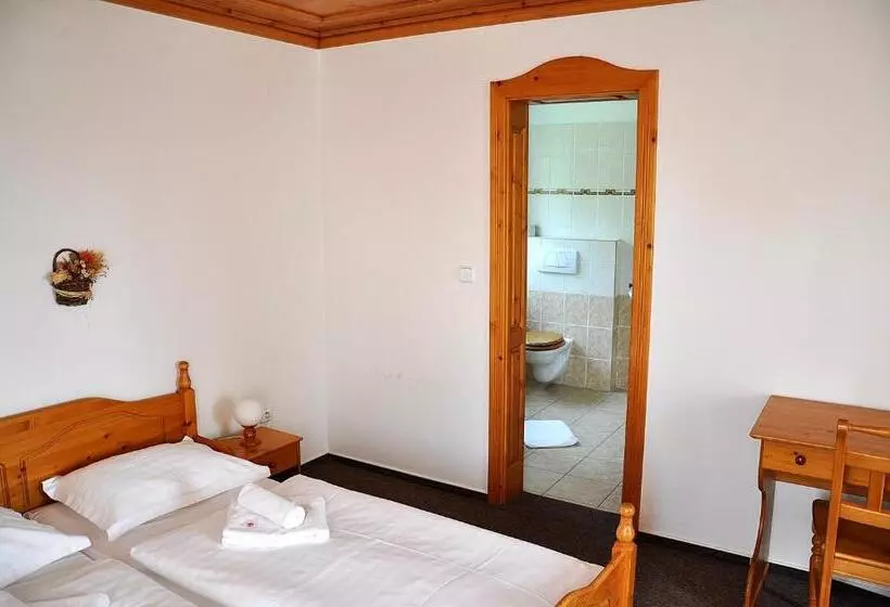 ペンション Penzion Diana