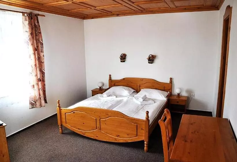 ペンション Penzion Diana