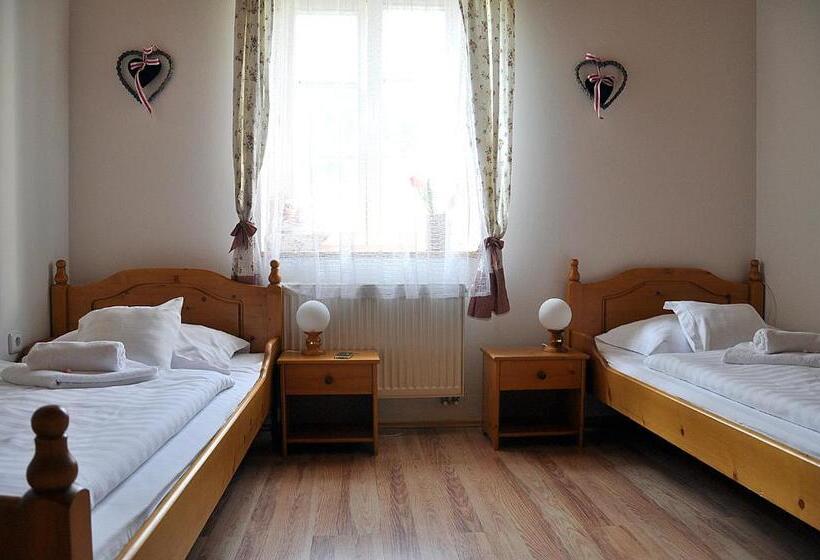 Panzió Penzion Diana