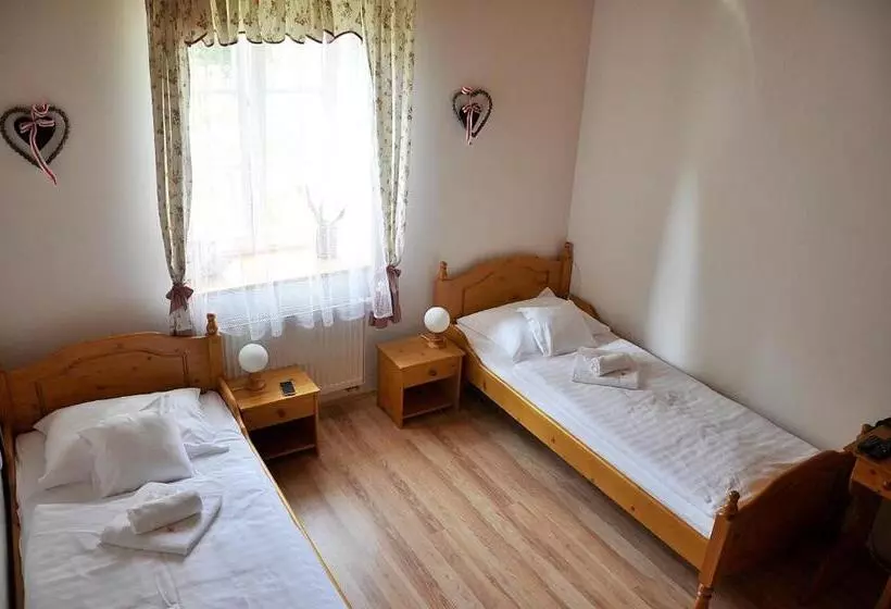 ペンション Penzion Diana