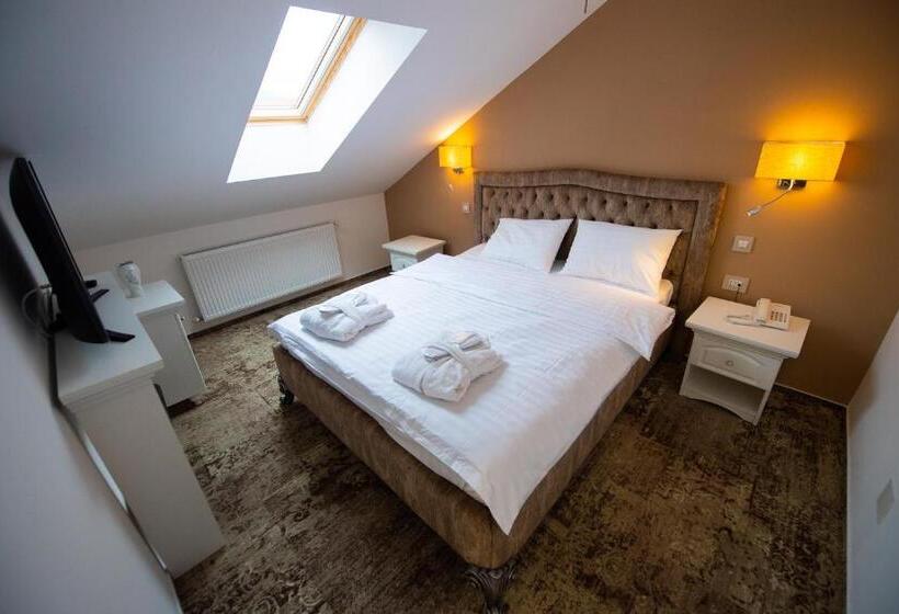 فندق La Belle Epoque