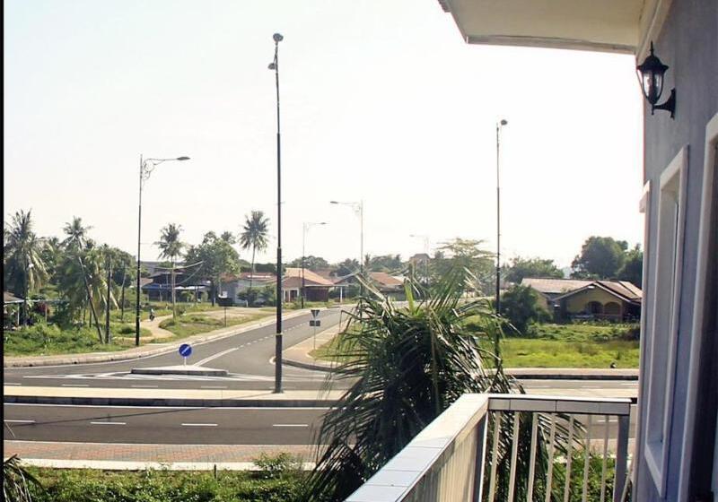 בית מלון כפרי Cenang Langkawi House