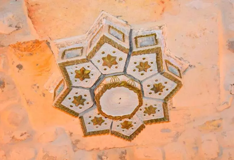 هتل Nahrin Hote & Art