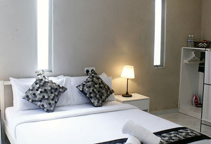 בית מלון כפרי Cenang Langkawi House