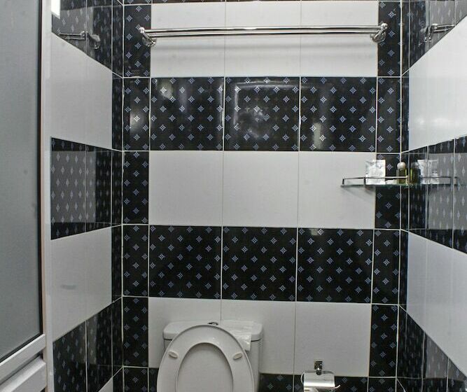 בית מלון כפרי Cenang Langkawi House