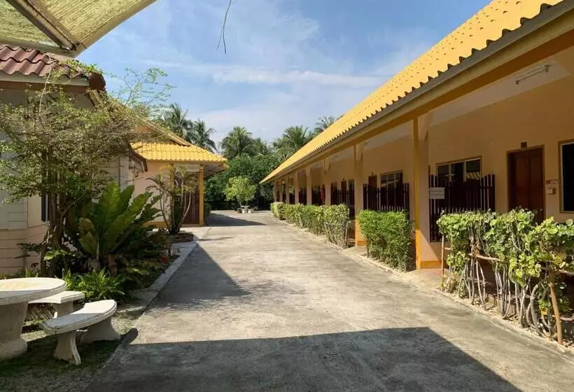 ศรีสุภาวดีรีสอร์ท Srisupawadee Resort