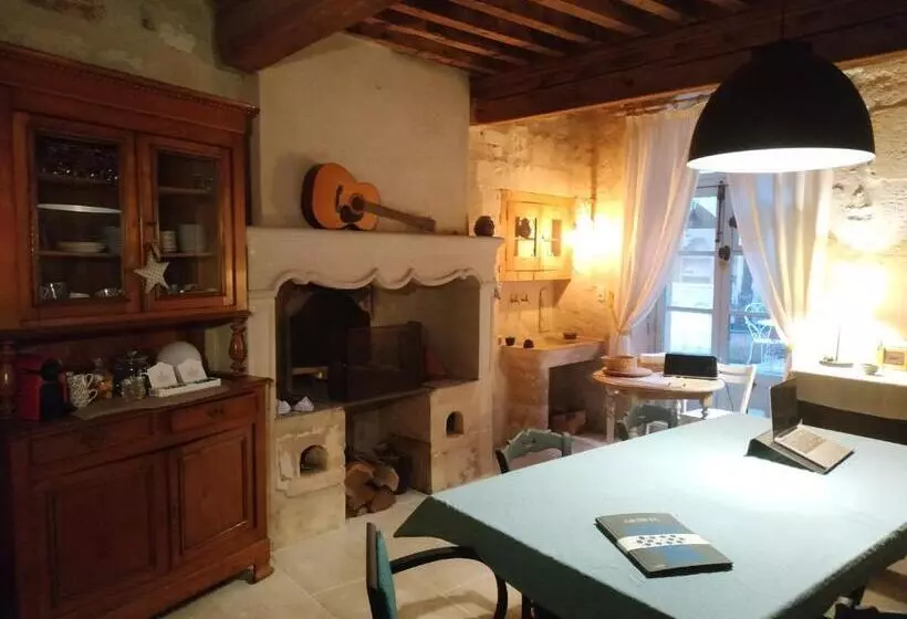 Aamiaismajoitus (B&B) Rue Du Château