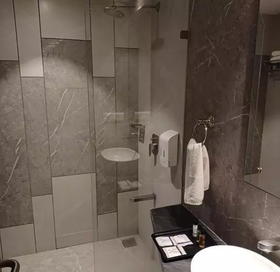 Click Hotel Aurangabad