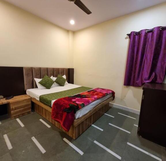 호텔 Shree Shivtam