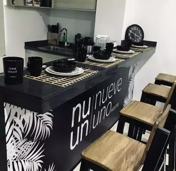 Nueve Uno Hostel