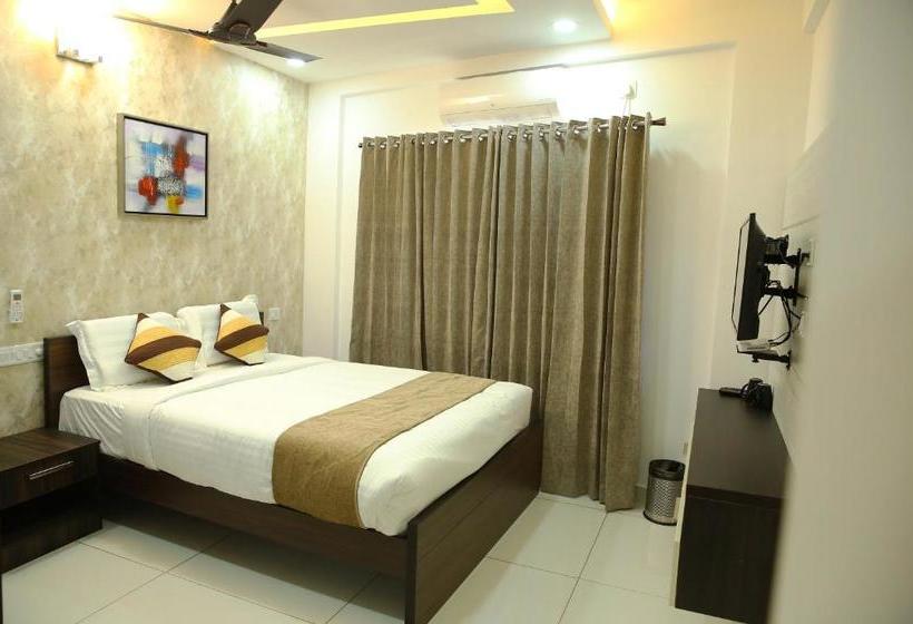 Eden Isle Luxury Service Apartment