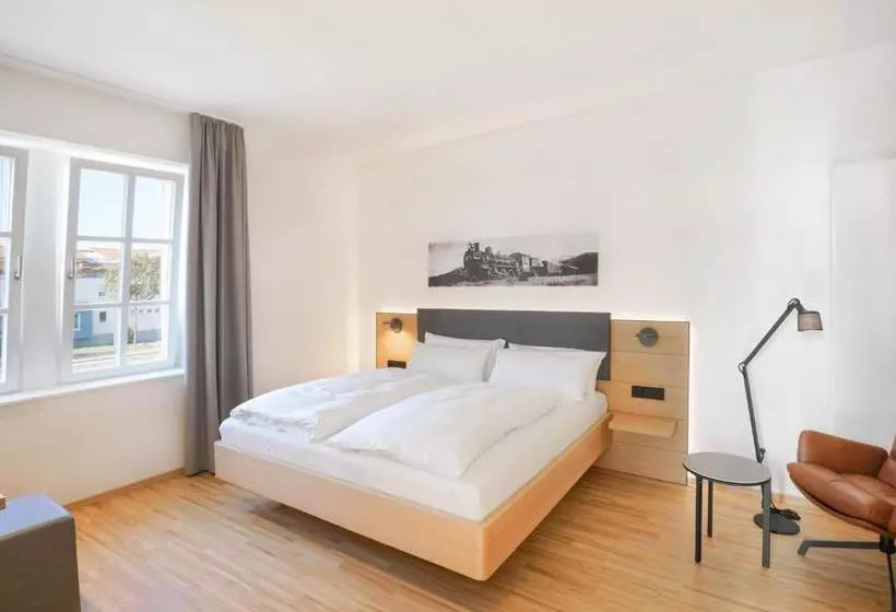 Hotelli Bahnhof Oberkirch