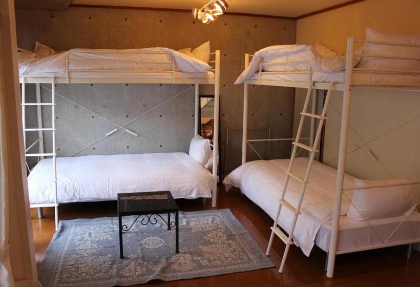 Shinwa Onomichi Flats