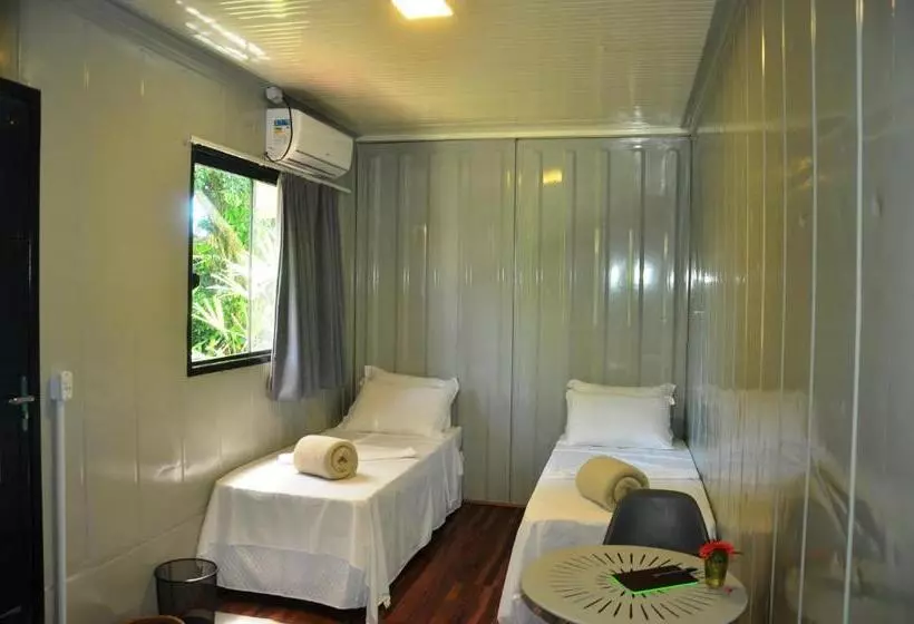 ユースホステル Innbox   Porto Belo