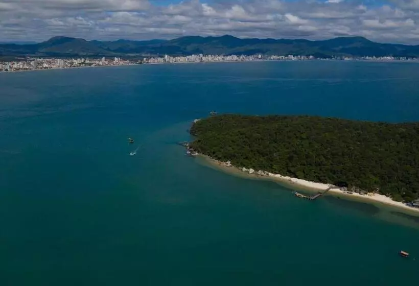 ユースホステル Innbox   Porto Belo