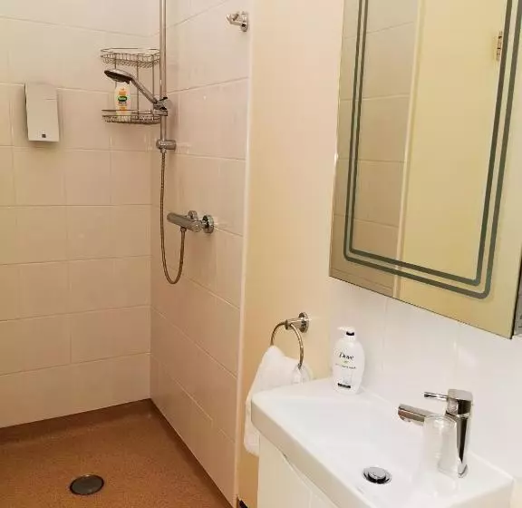 Retkeilymaja The Cavendish Five Bells