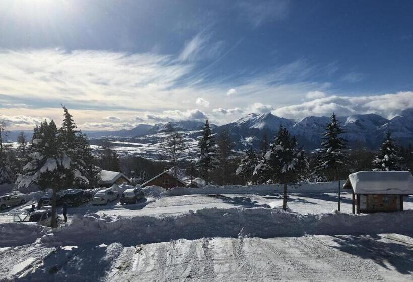 Отель La Bagatelle