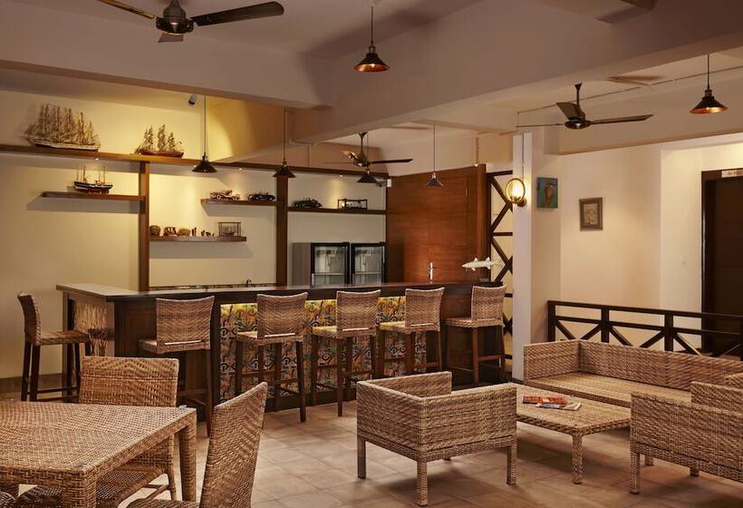 Indy Waterfront Resort