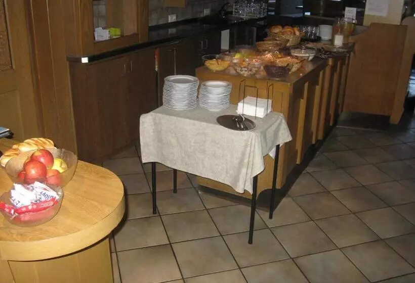 پانسیون Gasthof Zur Einkehr