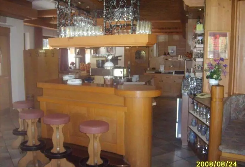 پانسیون Gasthof Zur Einkehr