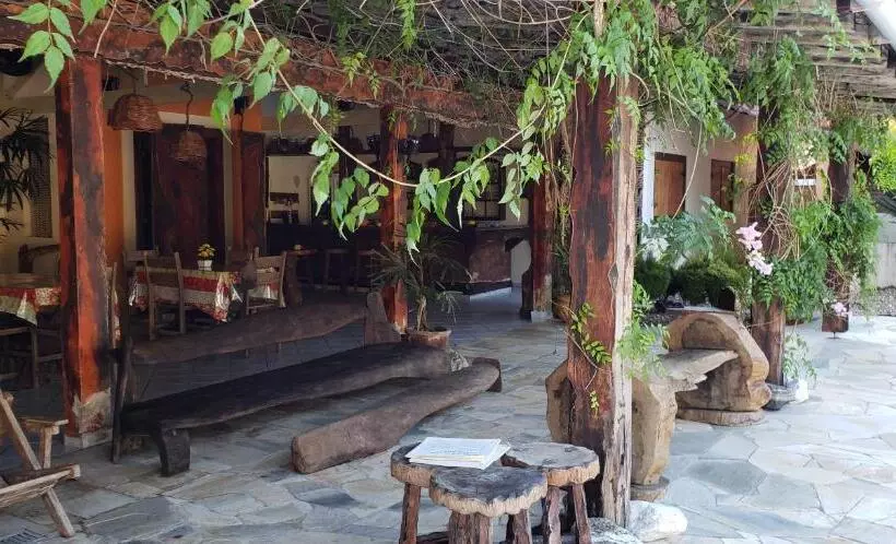 Majatalo Pousada Atelier Aly Da Costa