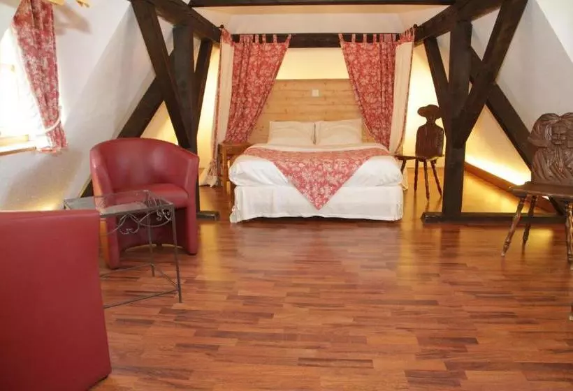 Hotelli Auberge Du Rempart
