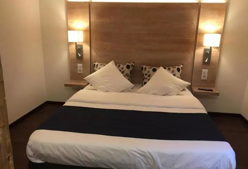 Hotelli Auberge Du Rempart