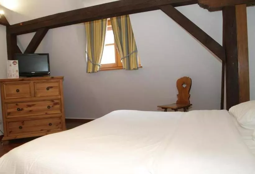 Hotelli Auberge Du Rempart