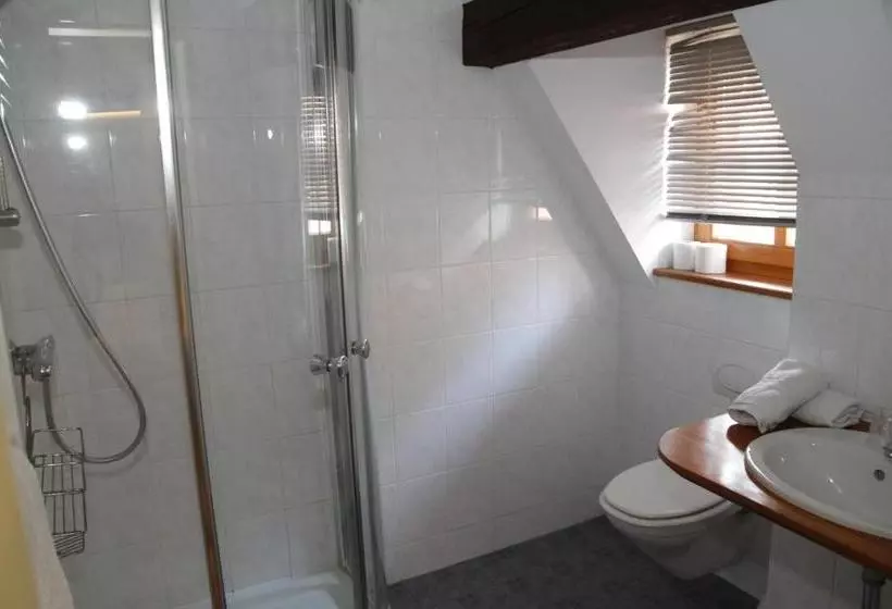 Hotelli Auberge Du Rempart