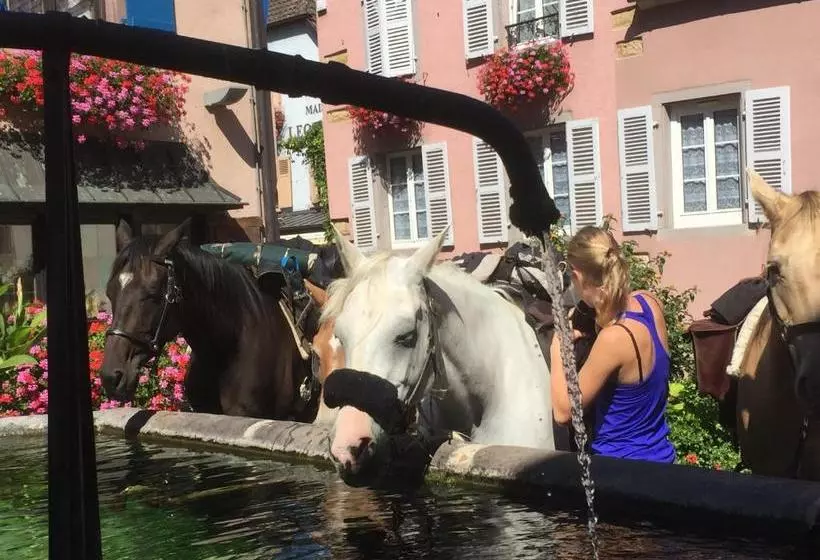 Hotelli Auberge Du Rempart