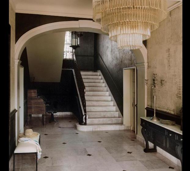 Отель Le Mas De Chabran