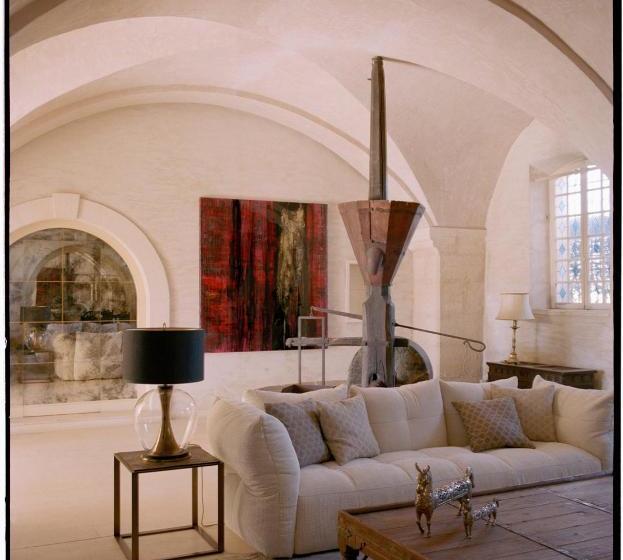 Отель Le Mas De Chabran