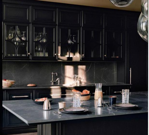 Отель Le Mas De Chabran