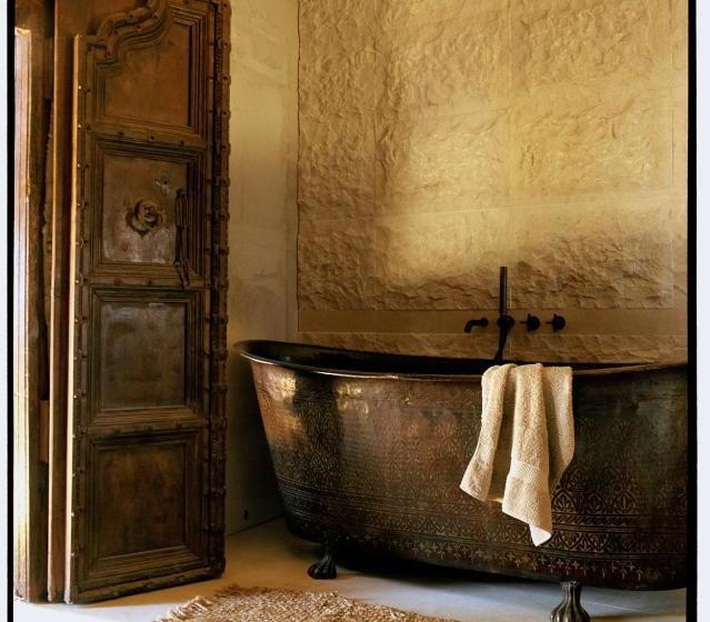 Отель Le Mas De Chabran