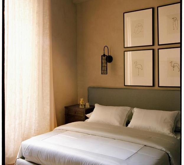 Отель Le Mas De Chabran