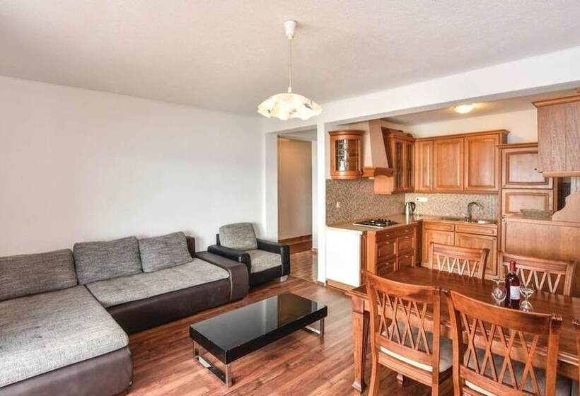 Emilie Apartment And Villa