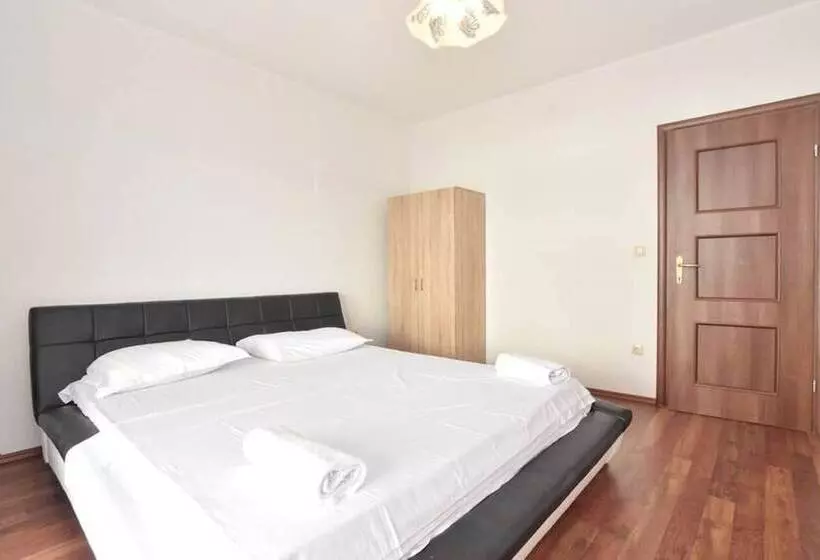 Emilie Apartment And Villa