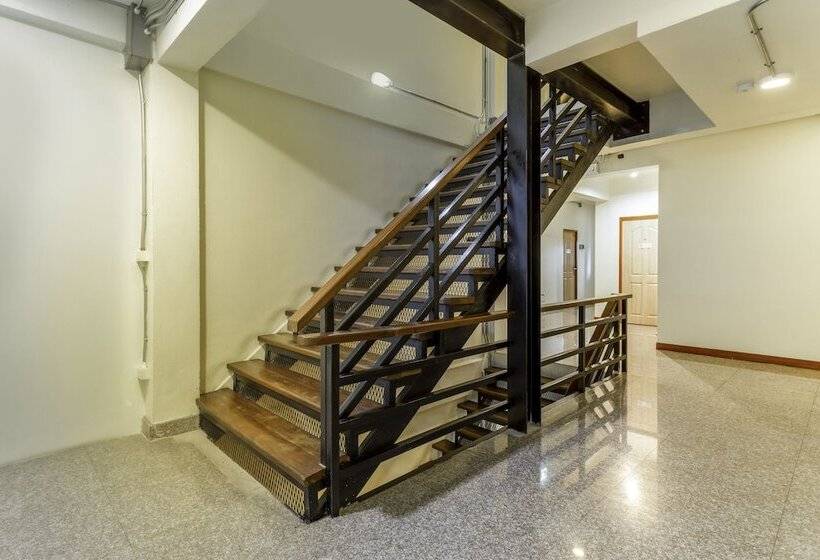 Leaf Hostel Chiang Mai